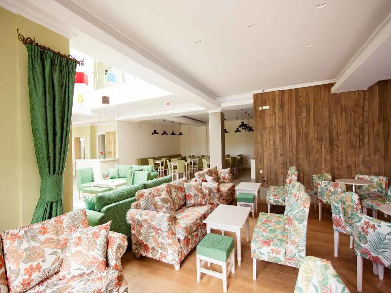 Irenes Resort Káto Loutrákion Zewnętrze zdjęcie